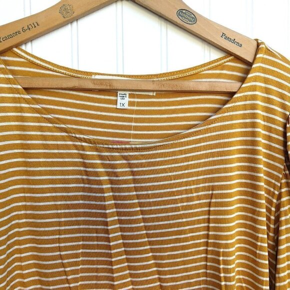 Paisley Raye "Violet" Yellow Stripe Print Top Plus Size 1X NWT USA 3/4 Sleeve - Picture 3 of 12